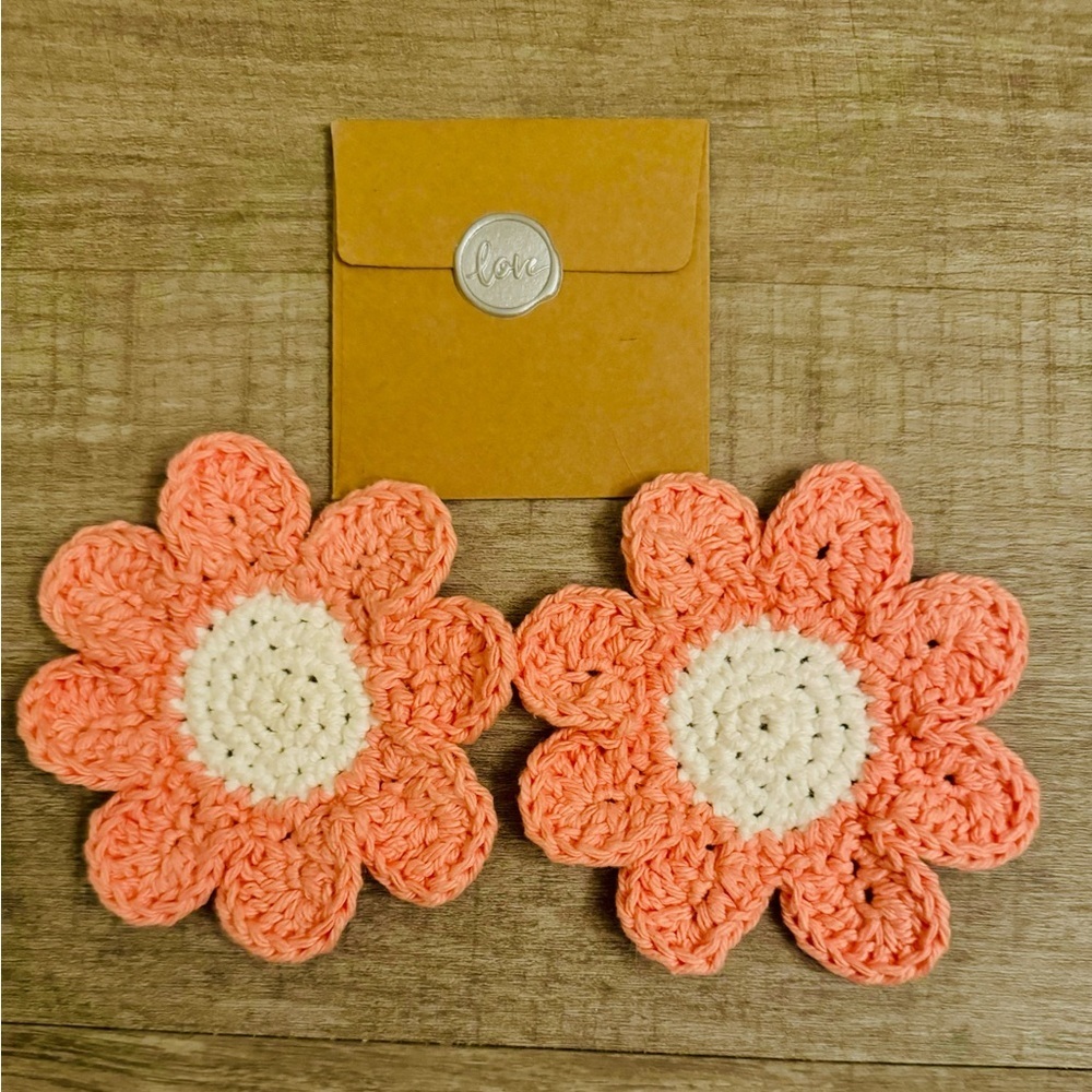 New Crochet Flower Coasters in Champaign Pink and Cream ~SZ:OS